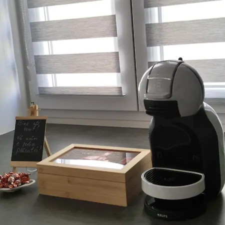 Appartement Flh - Coresi - Balcony & Free Parking Near Coresi Mall Braşov