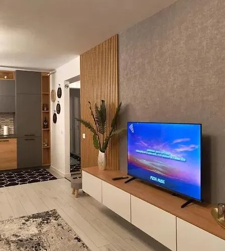 Appartement Flh - Coresi - Balcony & Free Parking Near Coresi Mall Braşov