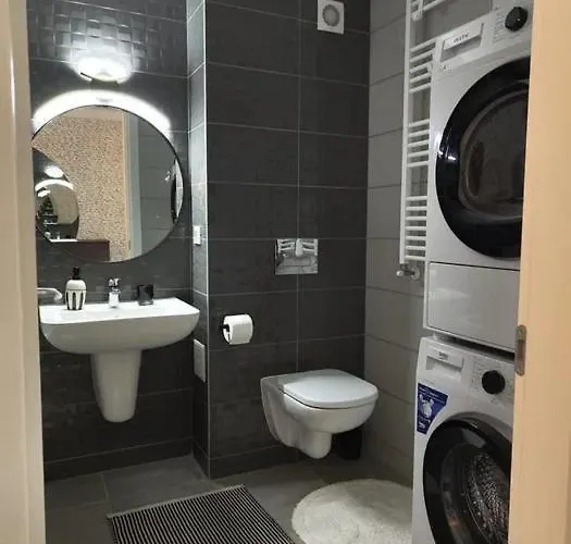 Flh - Coresi - Balcony & Free Parking Near Coresi Mall * Braşov